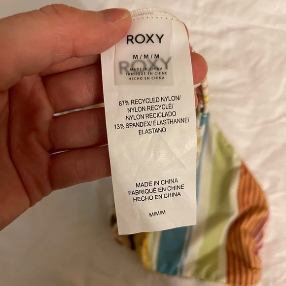 NWT Roxy Reversible Bikini Top M - Picture 4 of 4